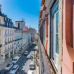 Chiado Prime Camoes דירה *