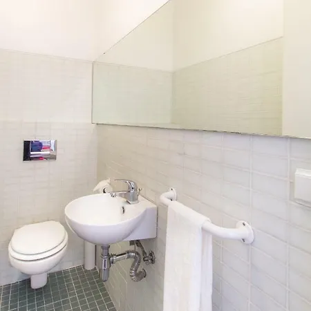 Chiado Prime Camoes Lisboa